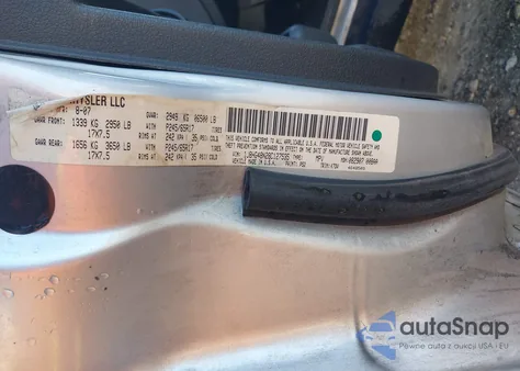 2008 Jeep Commander Sport z USA, uszkodzony, nr VIN 1J8HG48N28C127535